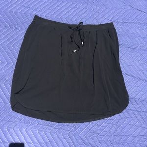 Black Old Navy drawstring skirt